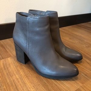 Steve Madden Sterre grey boots